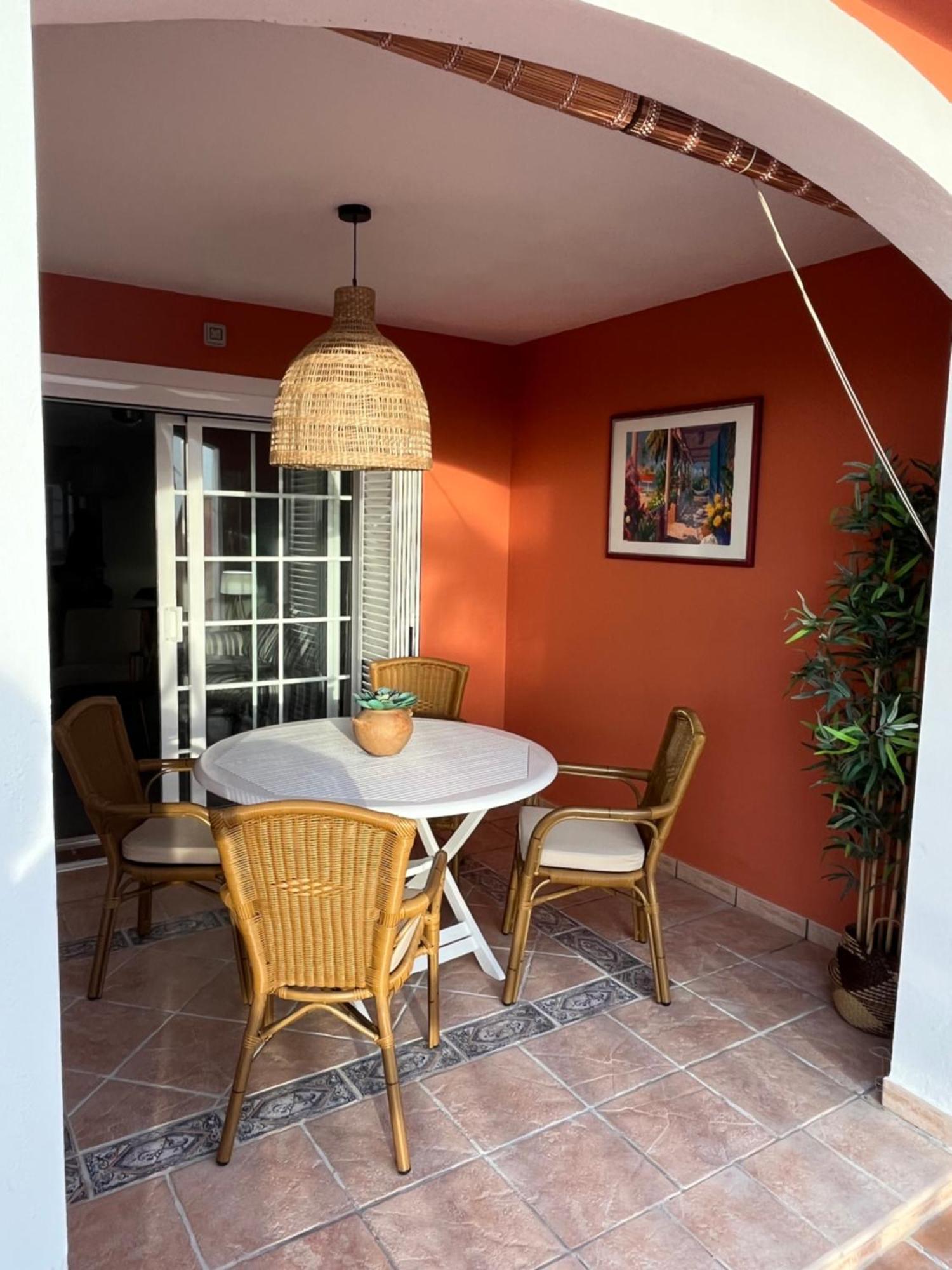 Playa Del Duque-Amazing Views 2 Bedroom Costa Adeje (Tenerife) Exterior foto