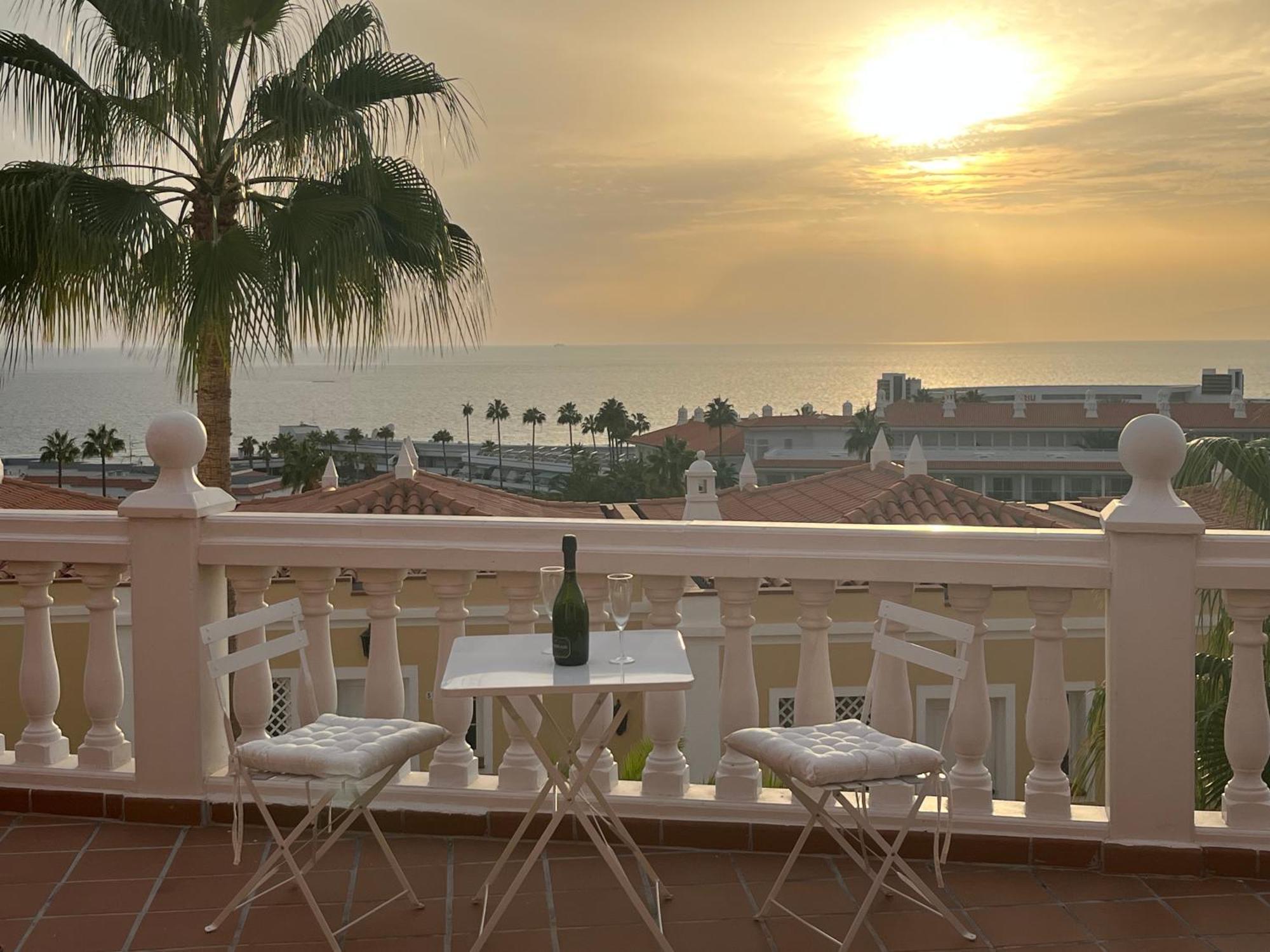 Playa Del Duque-Amazing Views 2 Bedroom Costa Adeje (Tenerife) Exterior foto