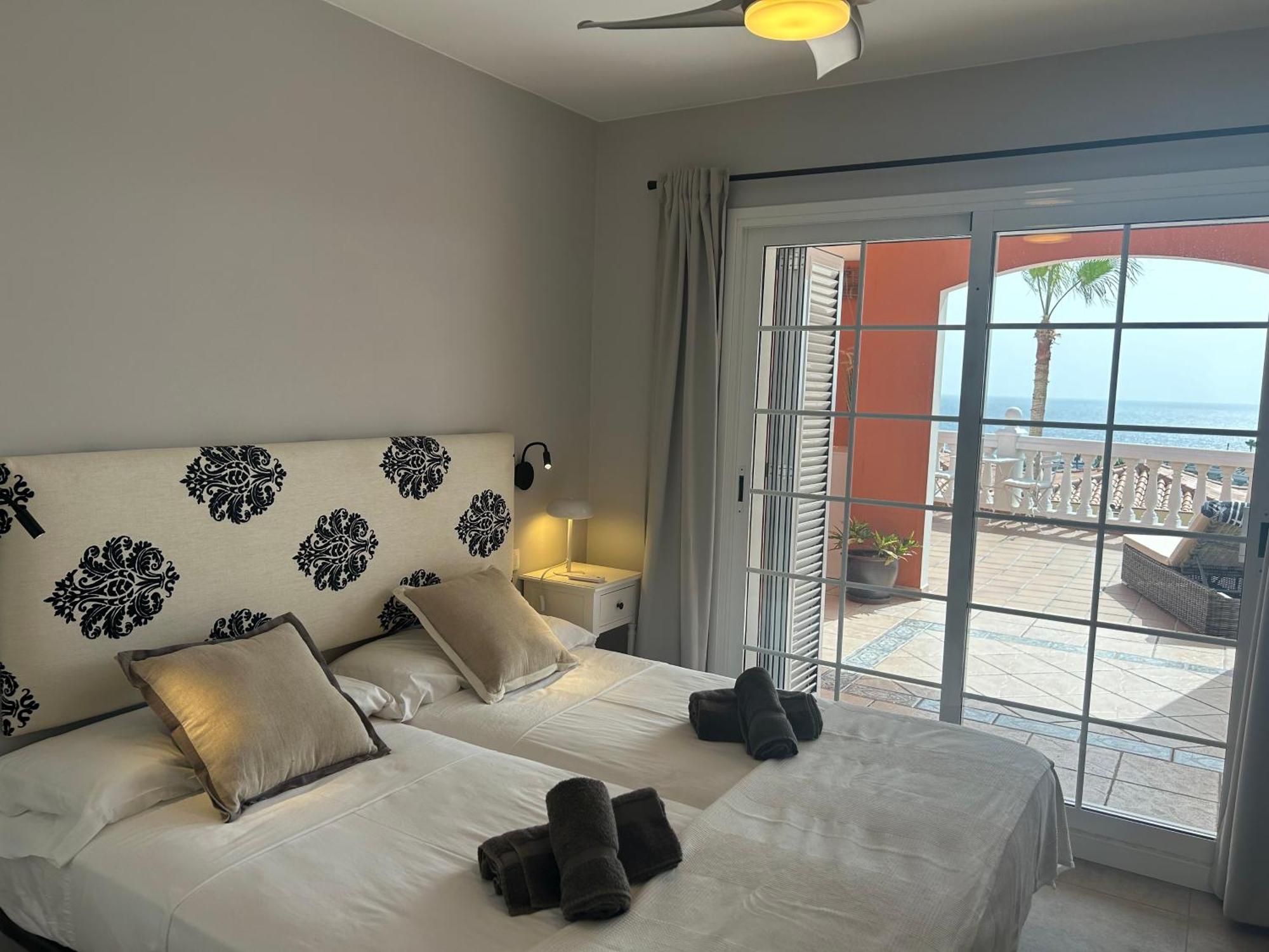 Playa Del Duque-Amazing Views 2 Bedroom Costa Adeje (Tenerife) Exterior foto